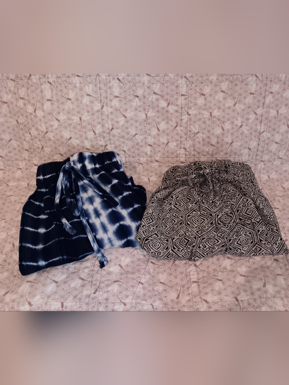 Volcom Black & White Geometric Drawstring Shorts Side Slits